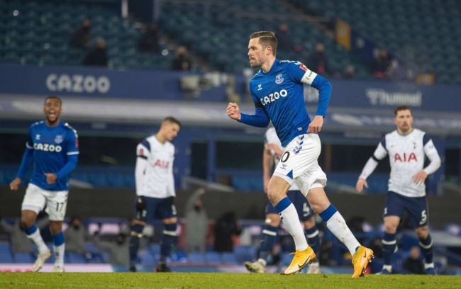 门将扑救成 门将扑救成